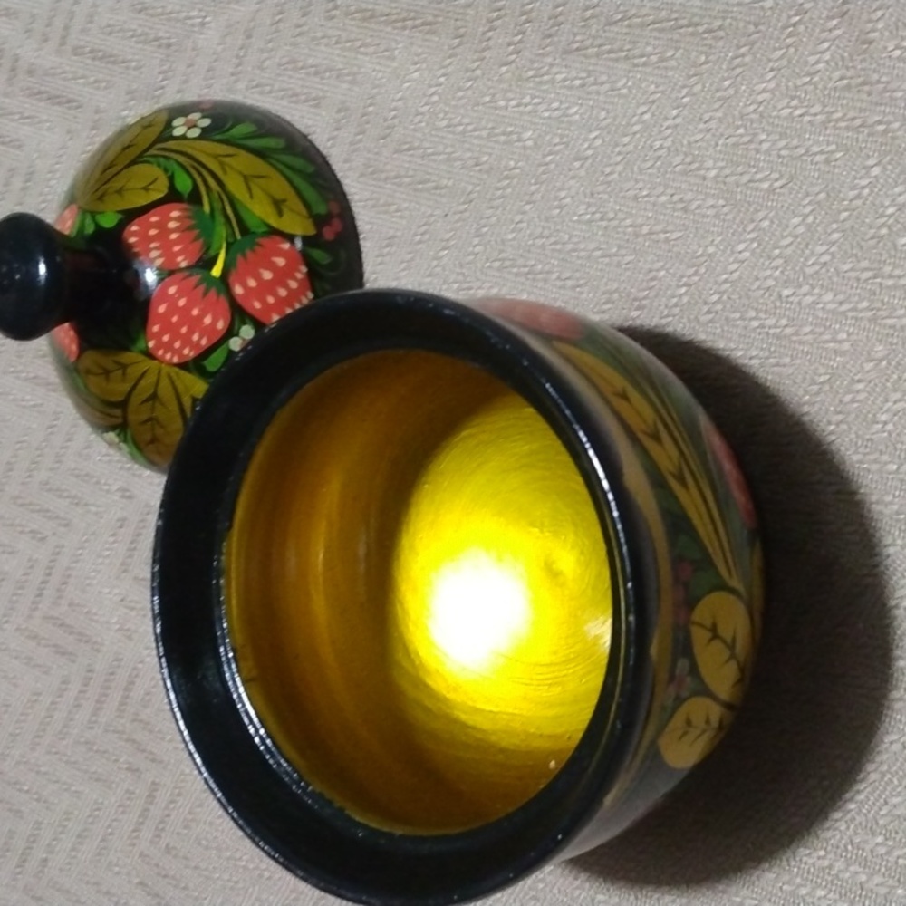 Hand Painted Lacquered Wooden Trinket Box - Picture 2 of 8